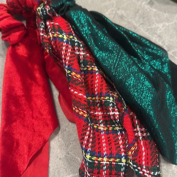 Christmas hair ties plaid green velvet x 3 - Picture 5 of 5